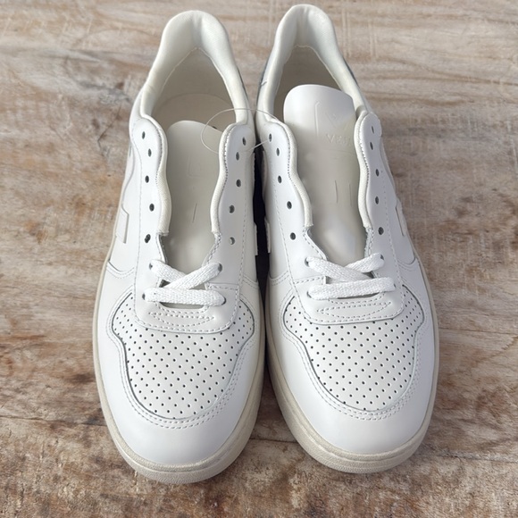 Veja V-10 Sneakers {Full White/Natural} 8/39 - Picture 5 of 11